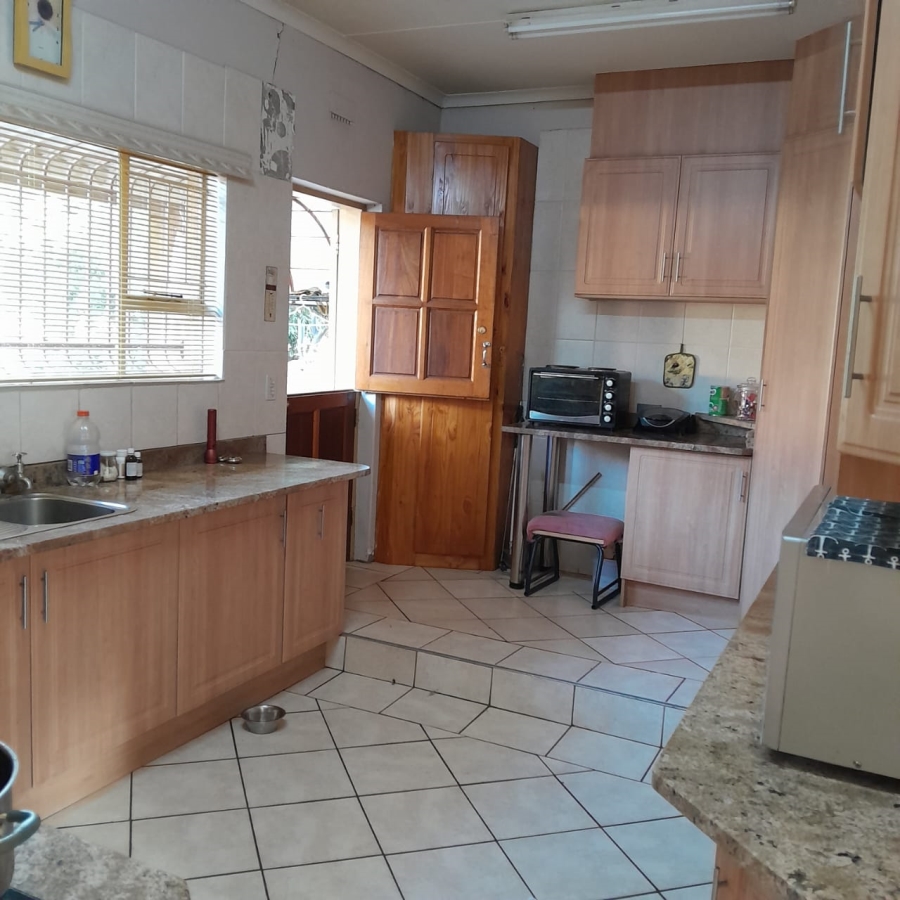 4 Bedroom Property for Sale in Schietfontein North West